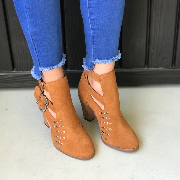 Cognac Studded Cut Out Chic Block Heel Ankle Boots - Picture 5 of 9